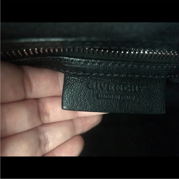 Givenchy Antigona Goatskin with tags! - Picture 6 of 8
